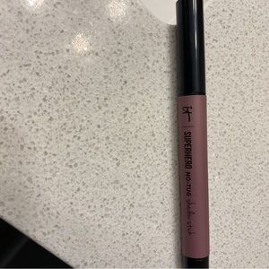 It cosmetics superhero no tug shadow stick in mauve (new in box)